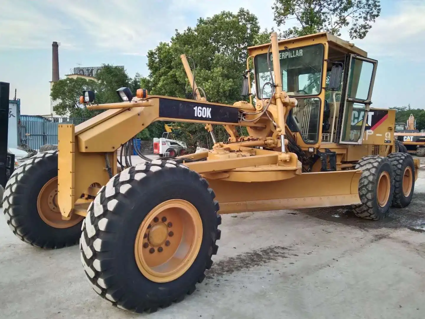 Motolivellatrice CAT160K usata Macchinari per attrezzature pesanti usati 1