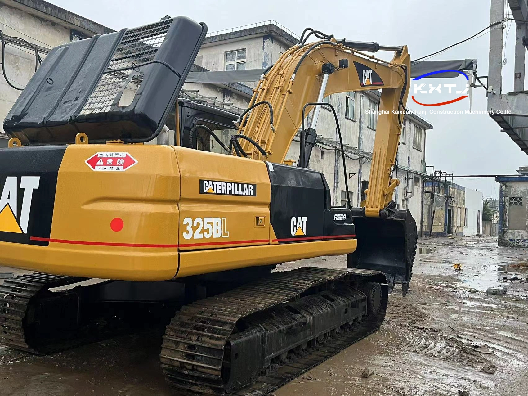 Escavatore idraulico CAT 325BL usato 1