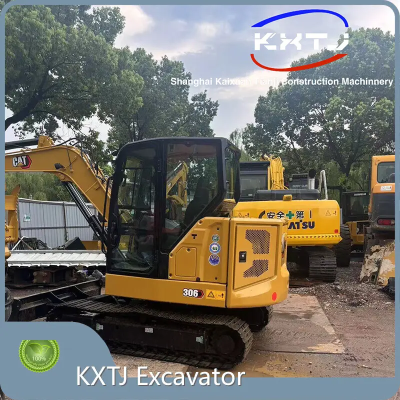 Large Track Hoe Company 1