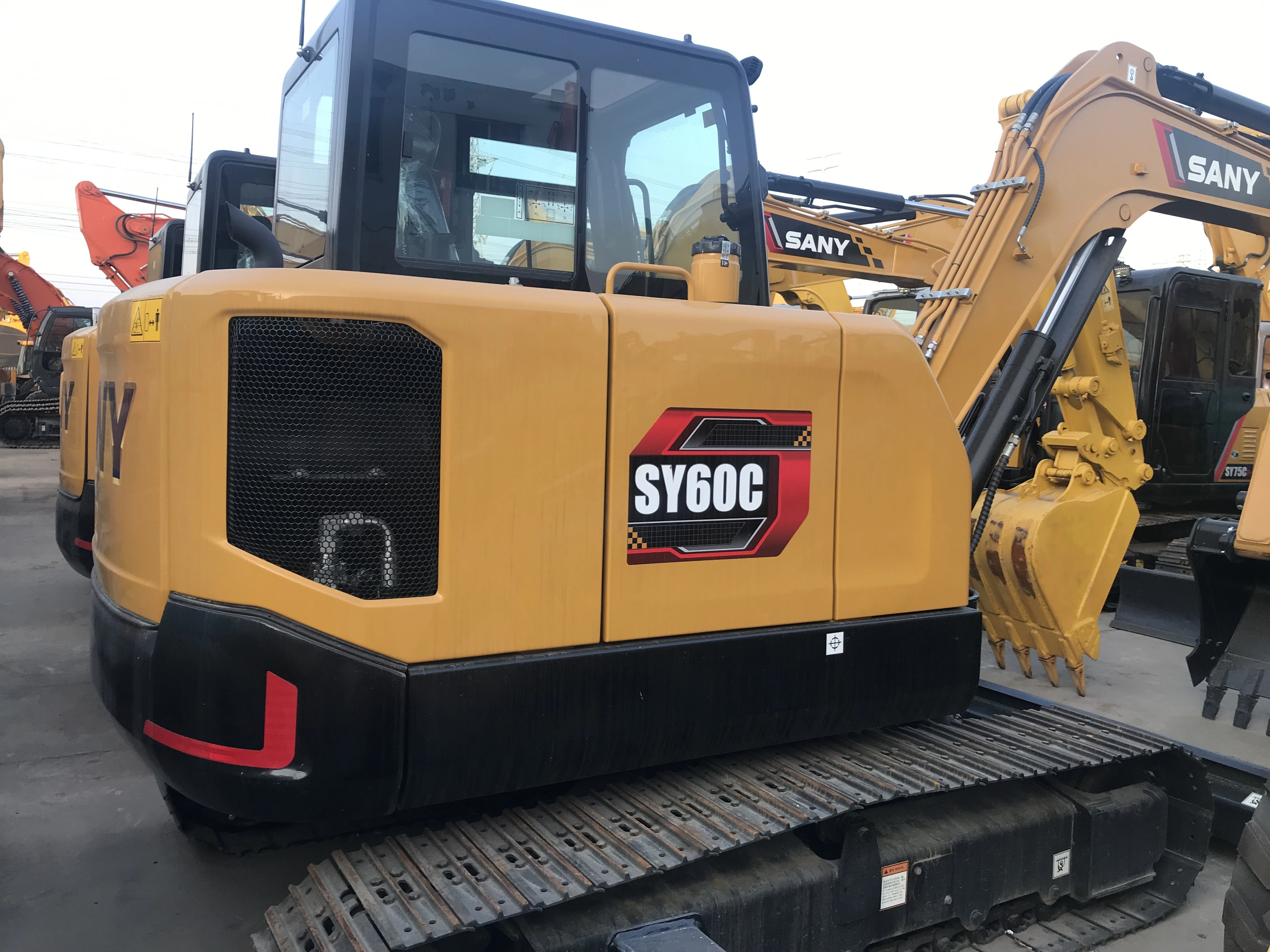 SANY60C Excavator - Used Excavators for Sale 1