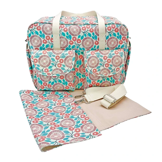 Voyager PU diaper shoulder bag with matching changing mat suitable for the everyday life of parents 1