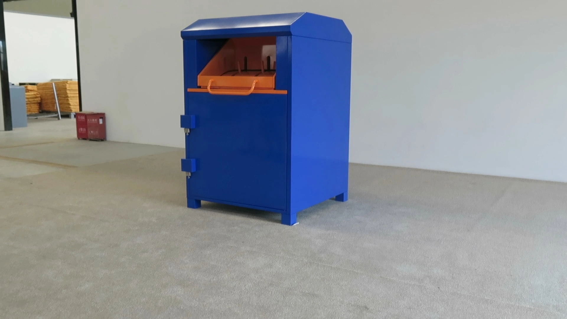 Custom Outdoor Clothing Donation Bin - Factory Customization 1
