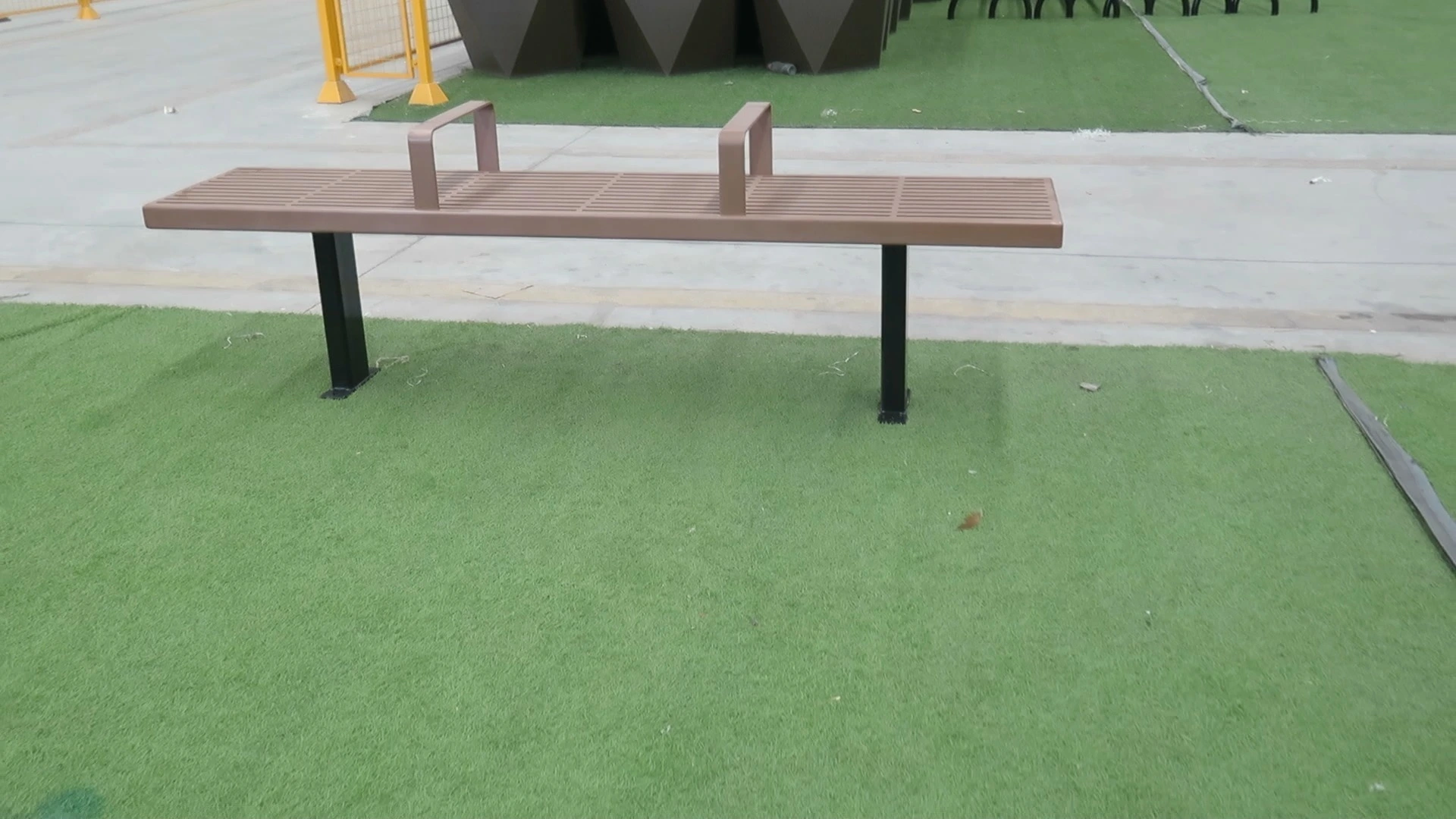 Factory-Customised Outdoor Bench Metal Wood-Effect Park Bench Backless Three-Seater Garden Bench 1