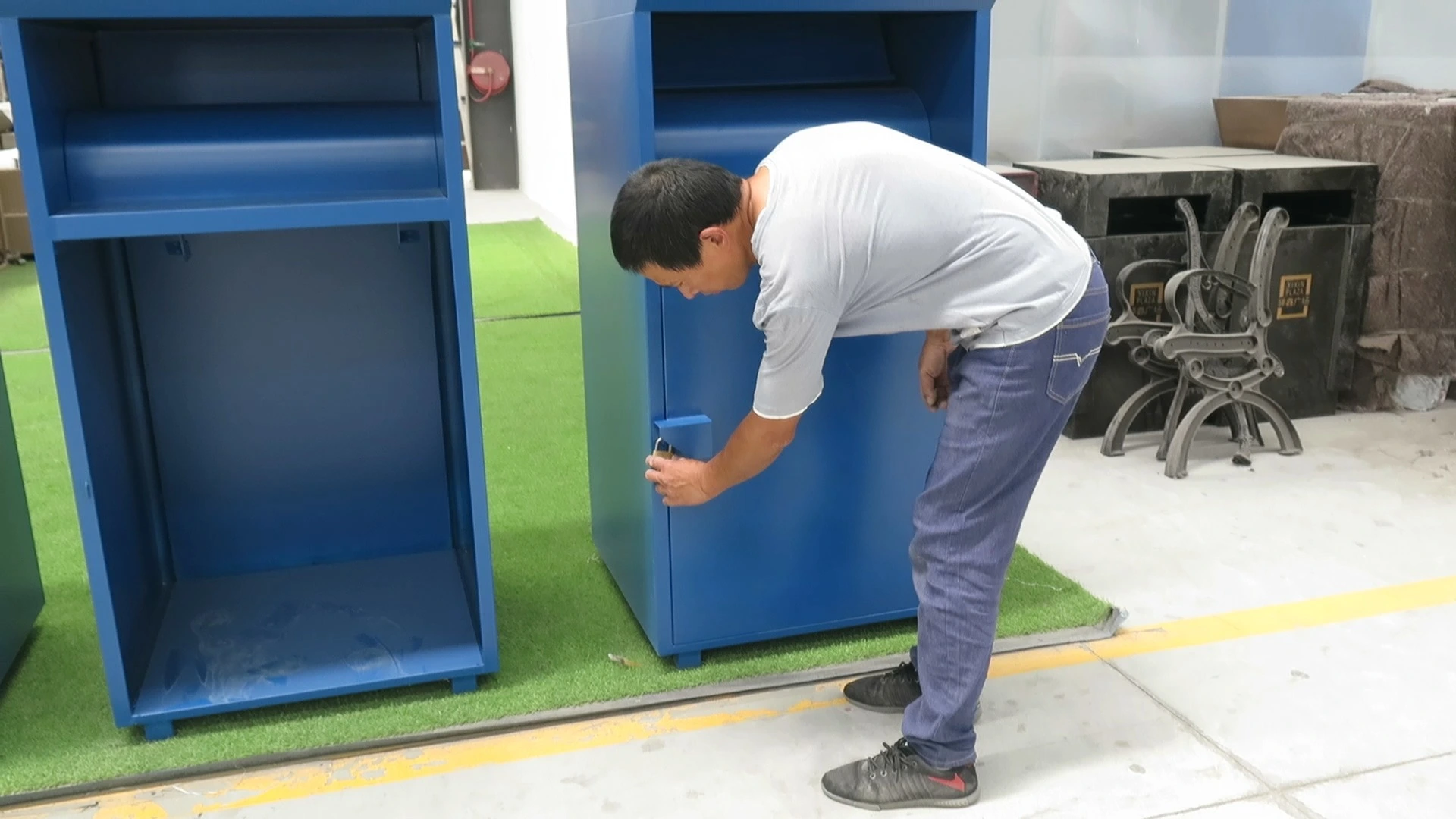 factory  custom Outdoor Steel Charity Donation Center Drop-Off for Book & Clothes Donating 1