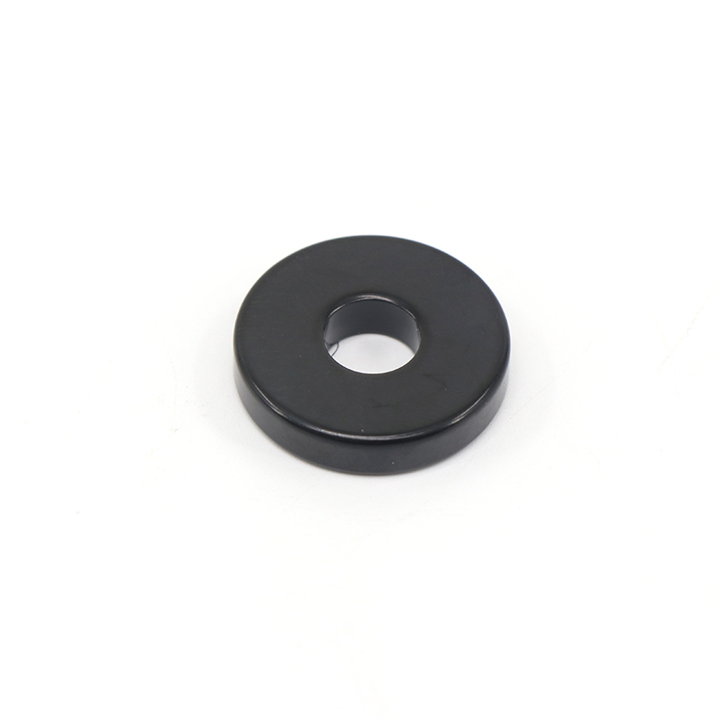 NDFEB RING MAGNET D15XD5X3MM mali, ali moćan 1