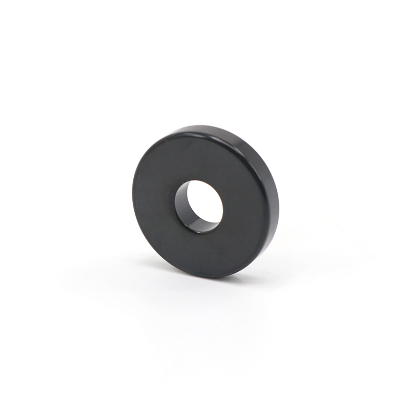 NDFEB RING MAGNET D15XD5X3MM mali, ali moćan 2