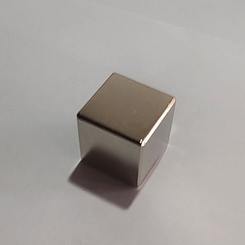 آهنربای بلوکی Ndfeb F25x25x25mm با NiCuNi SM-03152013 1