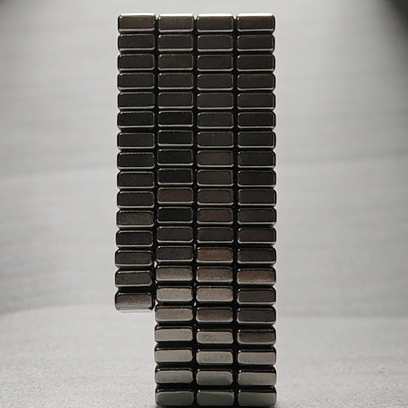 SM-03152034 Kraftig rektangulær neodym Ndfeb forsænket magnet belagt med NiCuNi 5