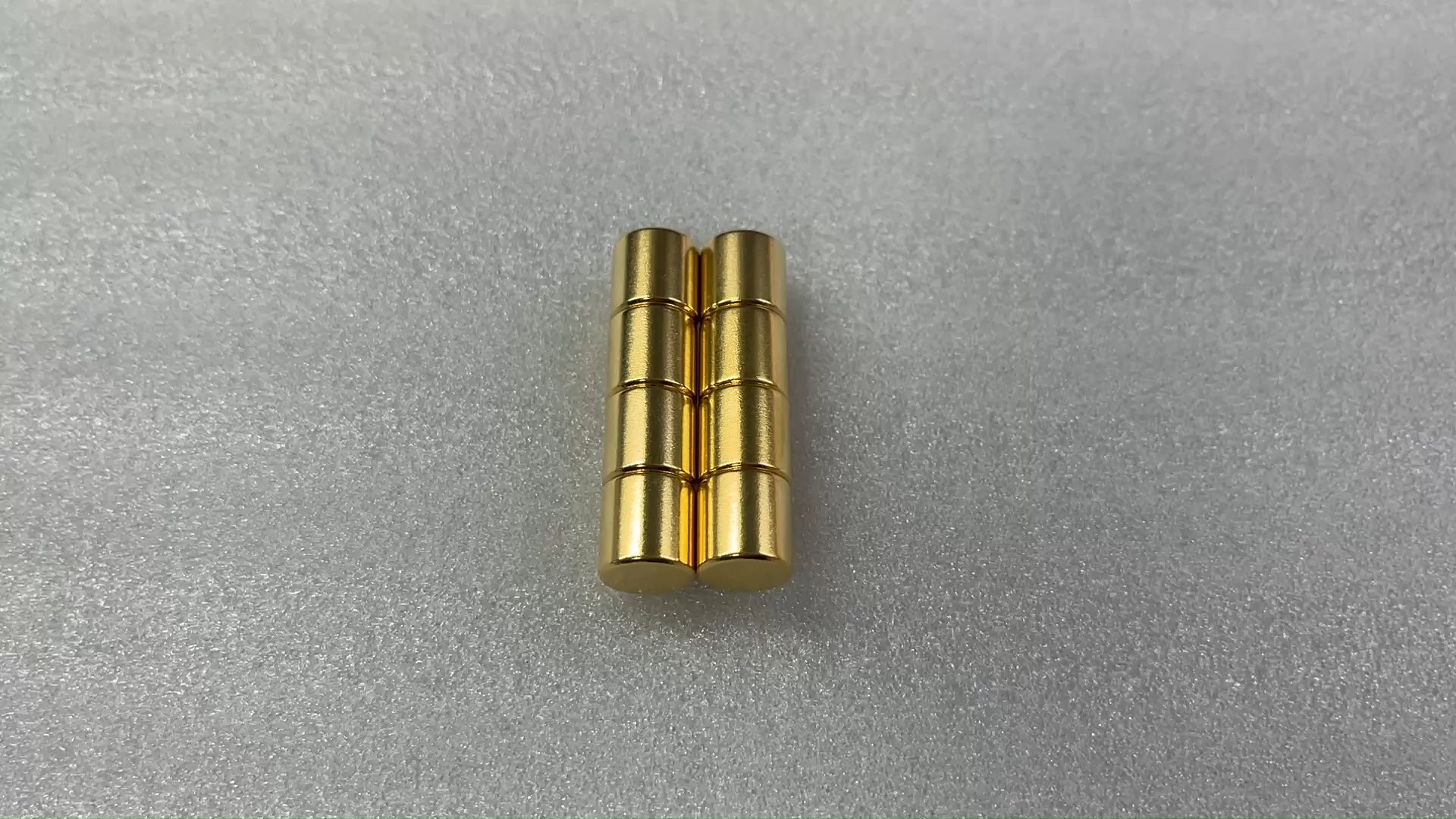 SM-03152035  Golden coating cylinder Neodymium Magnet 1