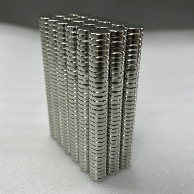 SM-03152037  Disc Neodymium Magnet with high grade N35-N52 3