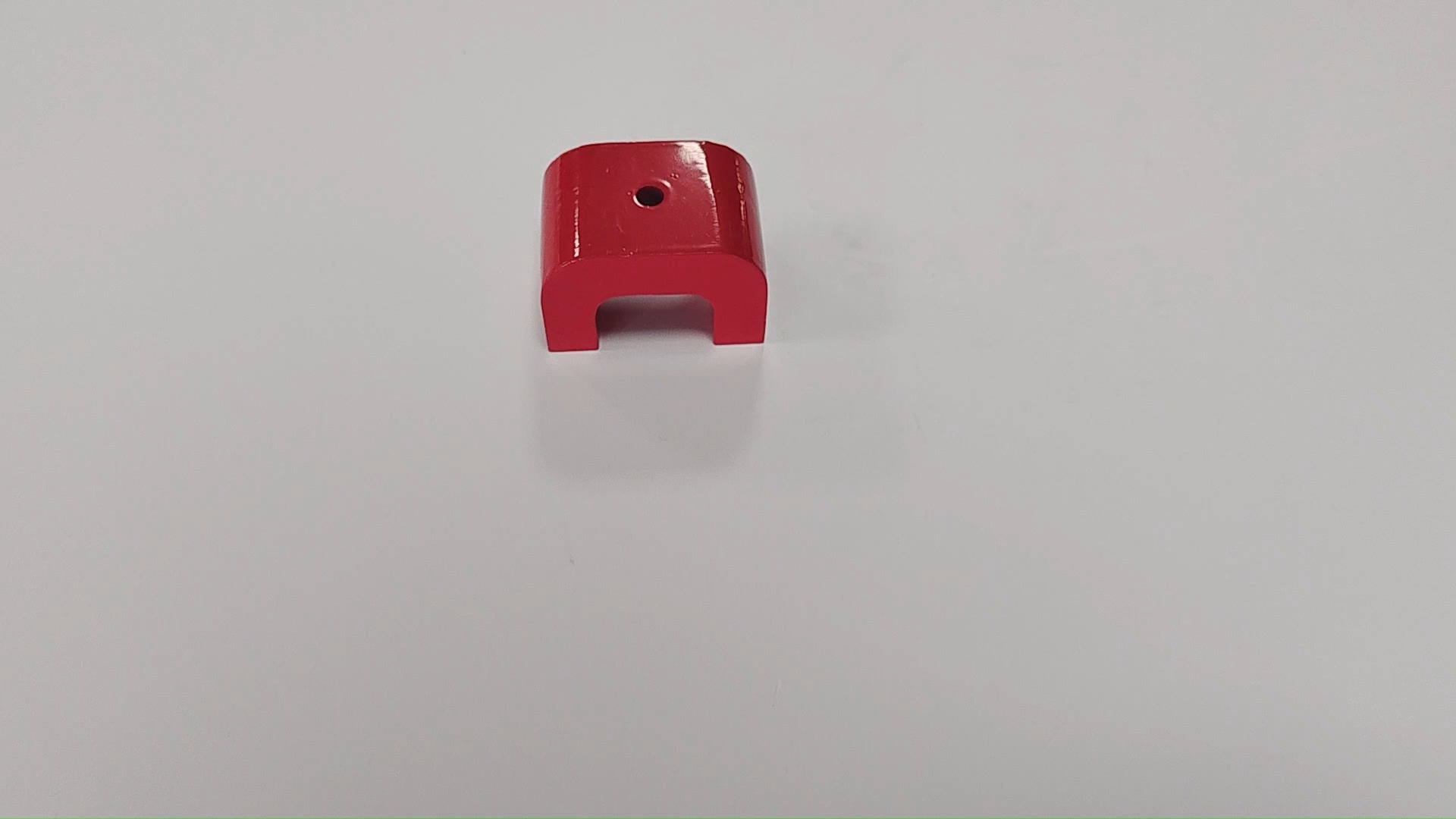 SM-047899  Painted Red AlNiCo U-Shaped Horseshoe Magnets 45×30×30mm with a Φ5mm mounting hole 1
