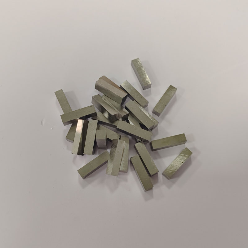 SM-0478103 Sintered AlNiCo Short Block Magnets 6.35×6.35×25.4mm 4