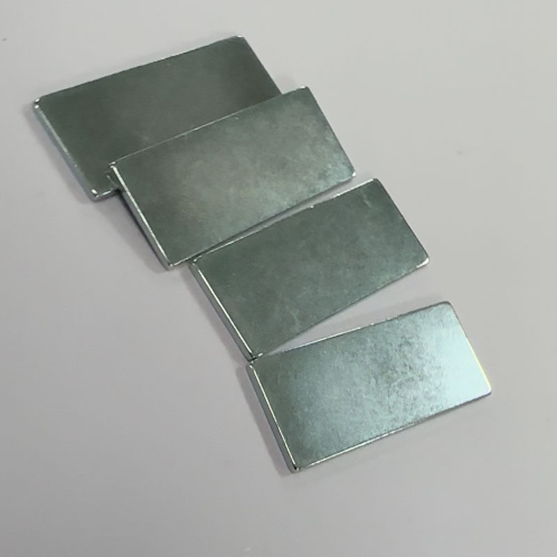 SM-03152050 N38H-kvalitets neodym-blokmagnet 39,5 x 17 x 1,75 mm, zinkbelagt NdFeB sjældne jordarters magnet 3