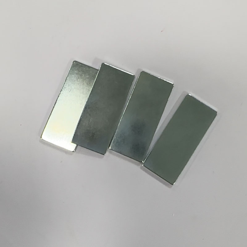 SM-03152050 N38H-kvalitets neodym-blokmagnet 39,5 x 17 x 1,75 mm, zinkbelagt NdFeB sjældne jordarters magnet 4