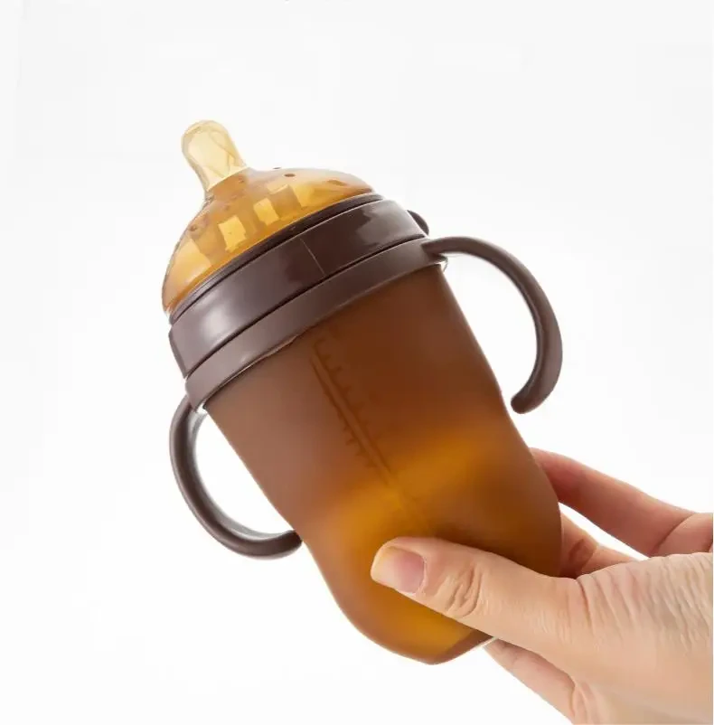 Biberon à tétine en silicone souple pour l'allaitement 1