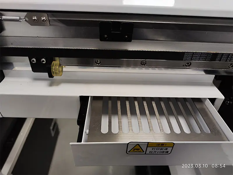 Uv Flatbed Printing Machine by PRINTINGPLUS 8