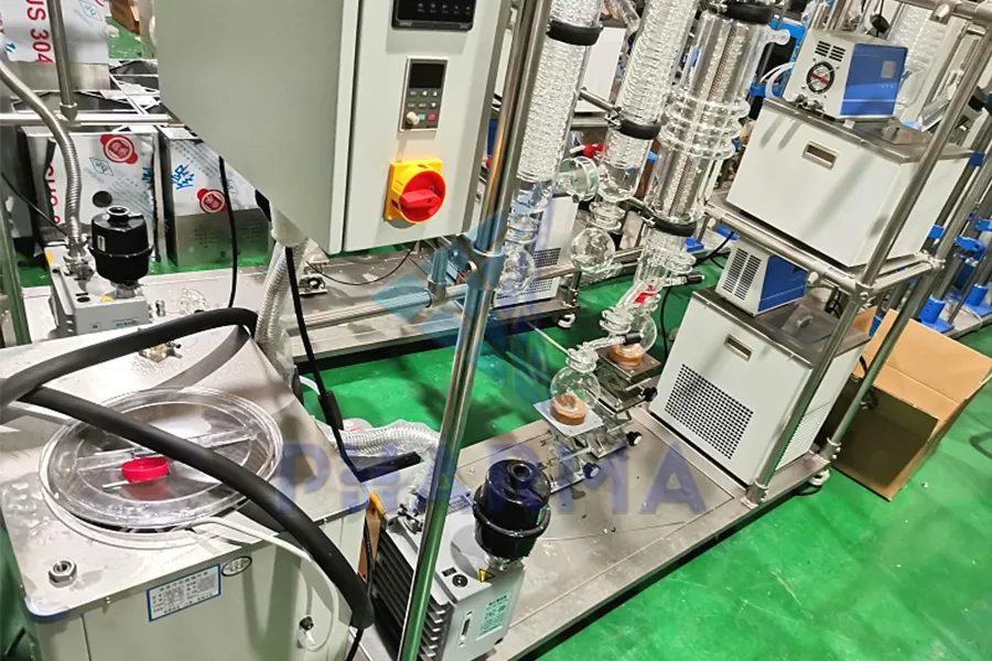 A história começa com a máquina de destilação de caminho curto com nosso cliente nos EUA