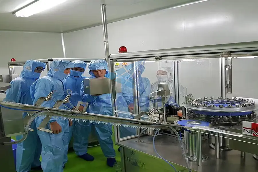 GMP-Anforderungen für den Reinraum der Werkstatt einer pharmazeutischen Fabrik