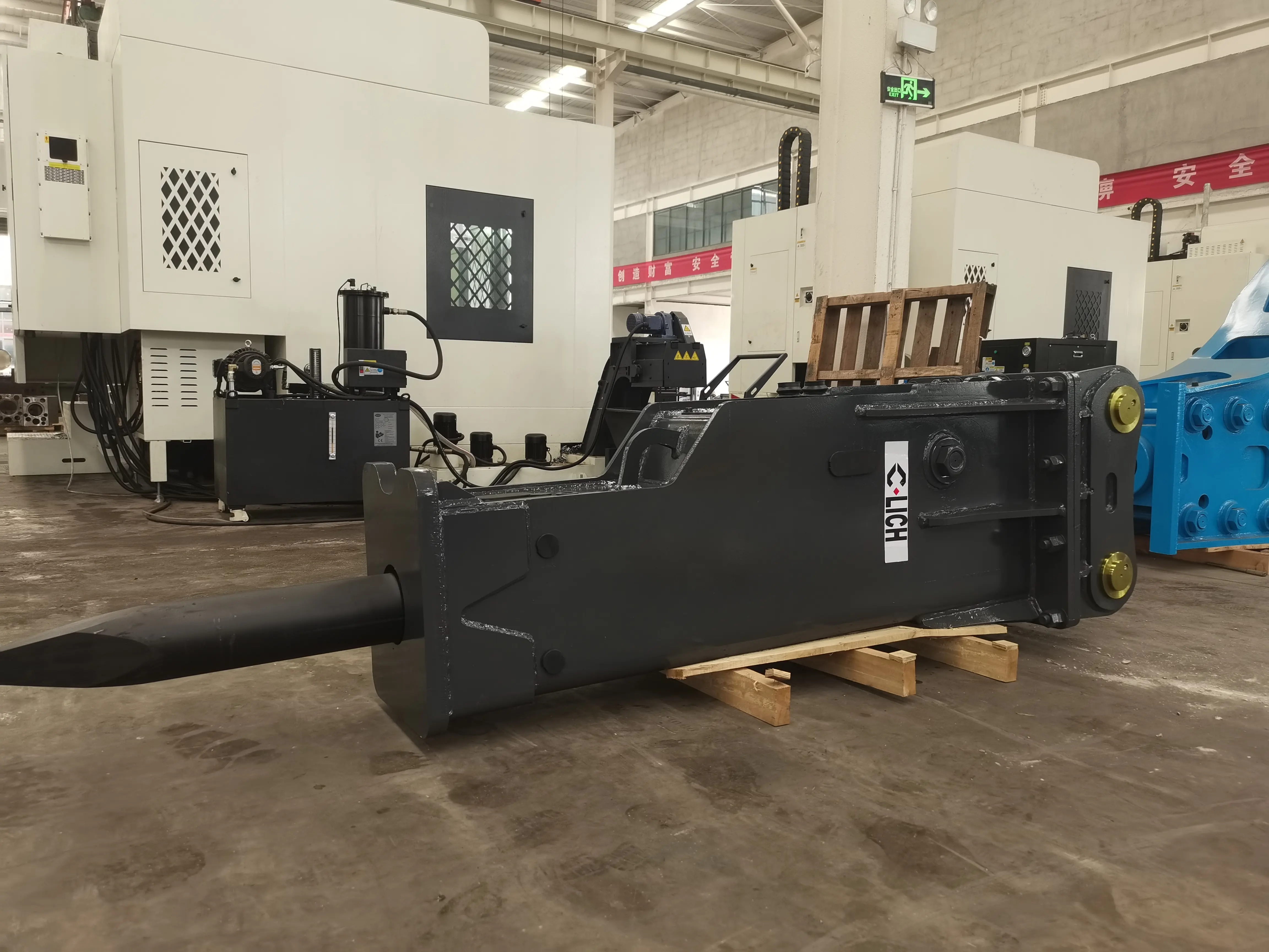 Integrating Breaker Hammers into Your Daily Demolition Workflows 1