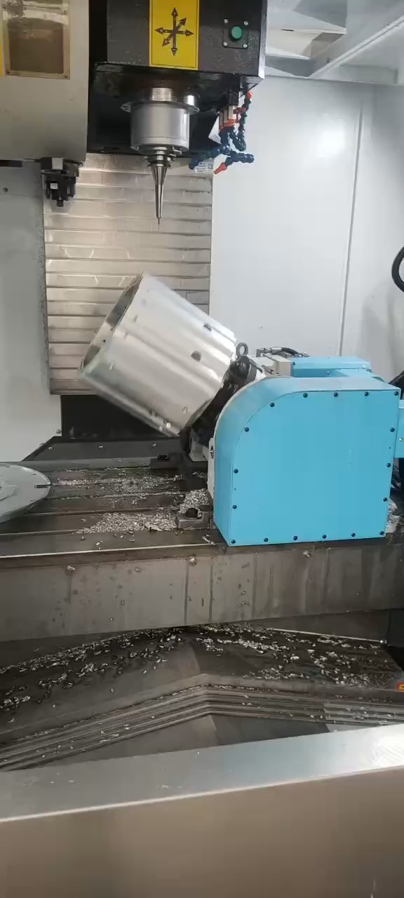 OEM mittatilaustyönä valmistettu tarkkuusteräslevyn työstö CNC-jyrsinnällä 1