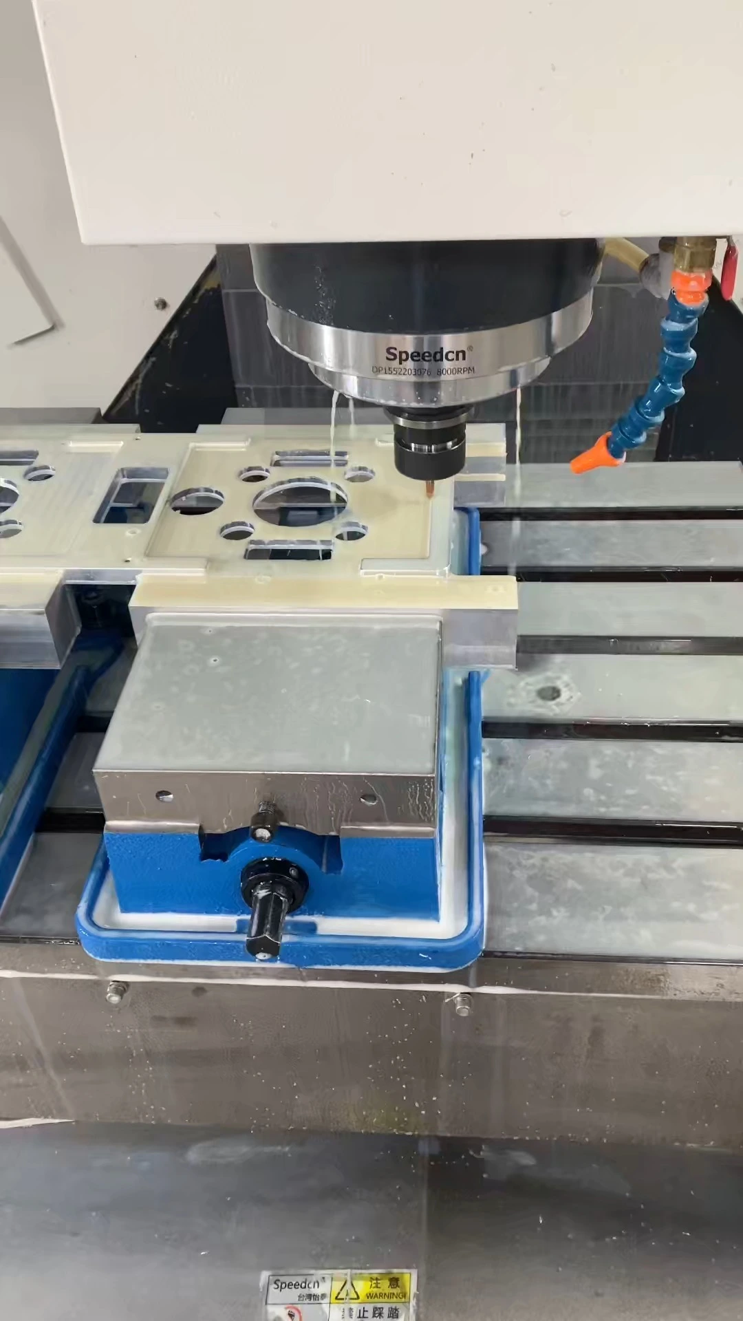 Auto-onderdelen Aluminium 7075/6061-T6/5083/2017/ ISO9001 Controlekwaliteit CNC-bewerking / 5-assige machines voor hoge precisie-onderdelen / nieuwe energieonderdelen 1