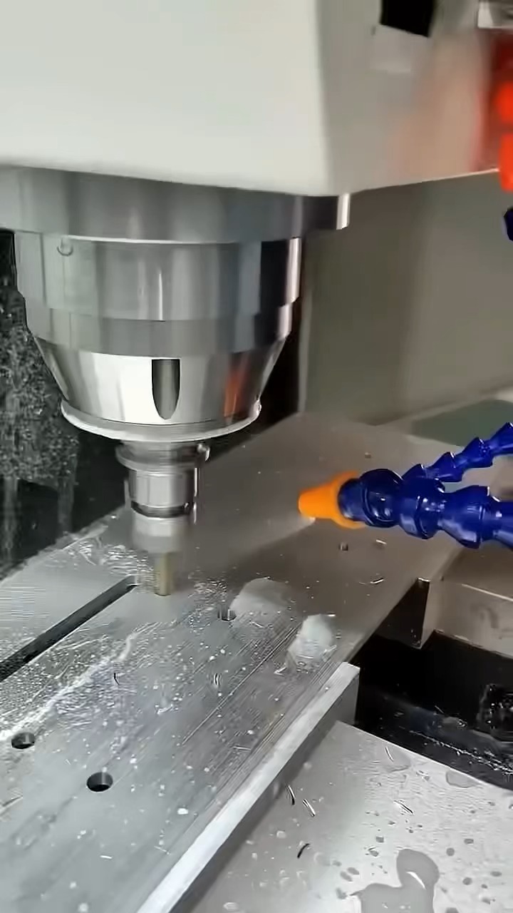 Machine de centrage de pièces CNC OEM, usinage de pièces métalliques médicales CNC, services d'usinage CNC personnalisés 1
