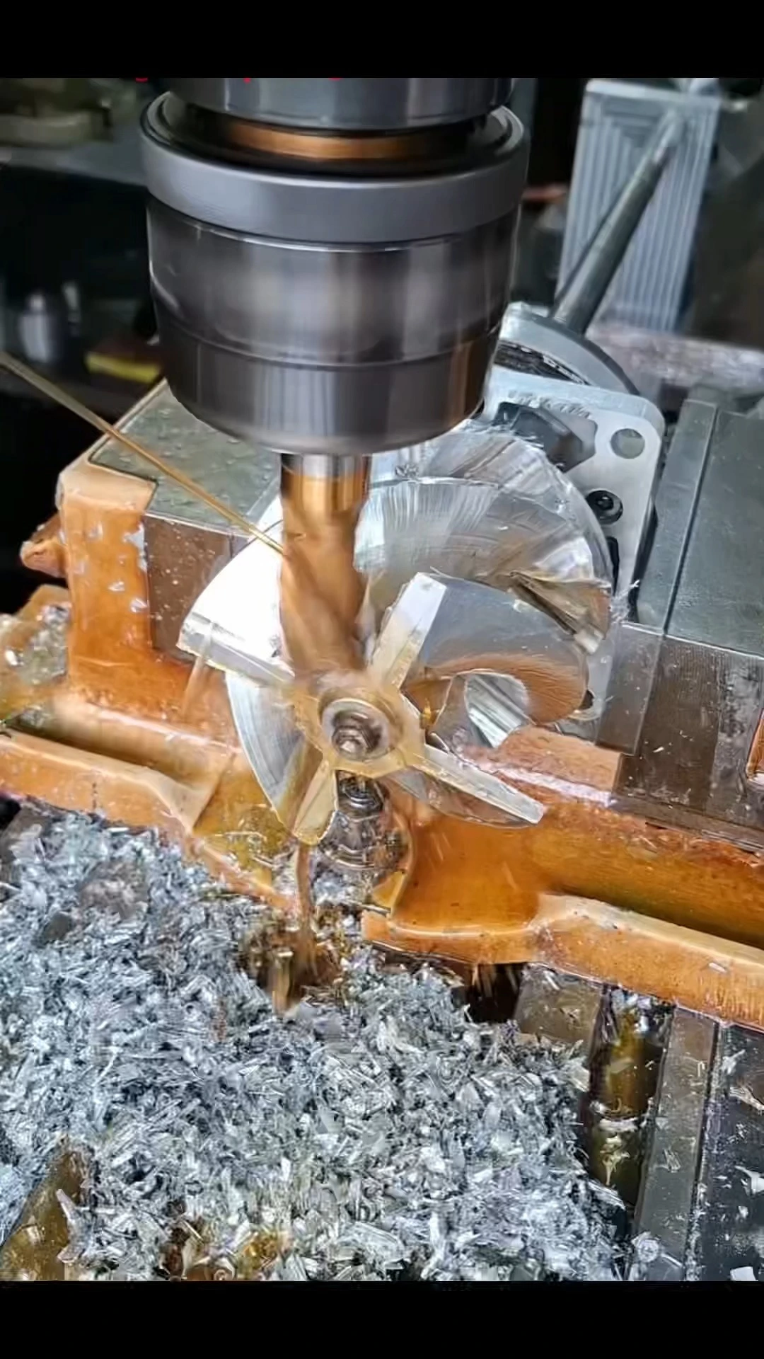 Serviço fazendo à máquina industrial feito sob encomenda do CNC da linha central de 5 eixos que gerencie o serviço fazendo à máquina de bronze de cobre de aço de alumínio 1
