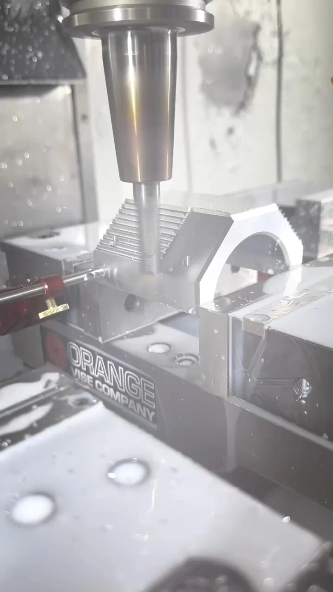 カスタマイズされた精密機械加工アルミニウム合金機械 CNC 機械加工部品 1
