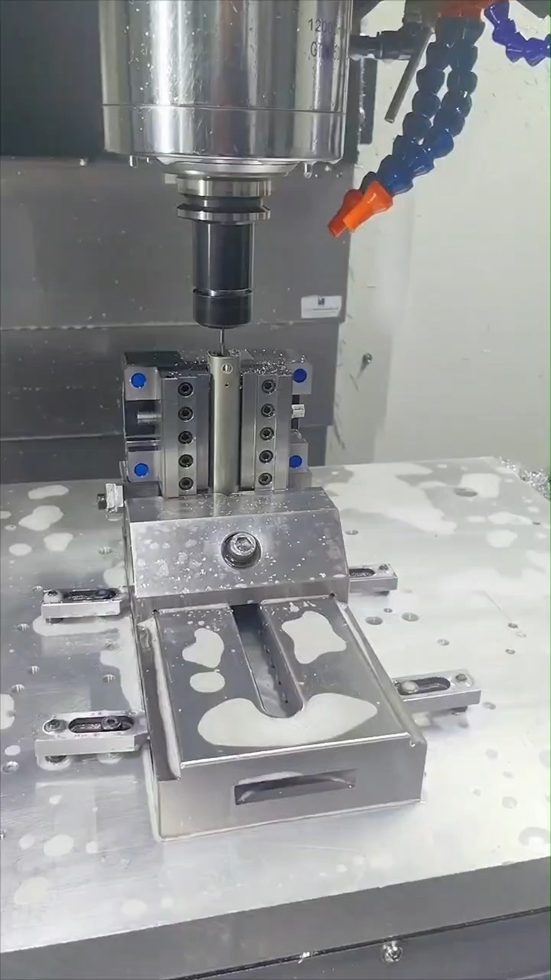 Fraisage en laiton fait sur commande d'OEM tournant l'usinage en aluminium de pièces de rotation d'acier inoxydable 1