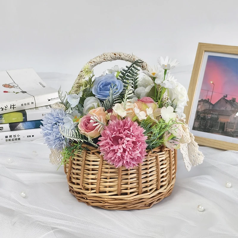 Willow flower basket with lace decoration 1
