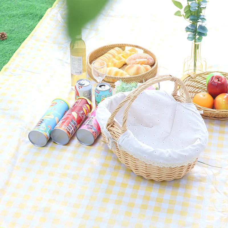 willow-woven picnic basket with a lining Pastoral-style willow weaving 1