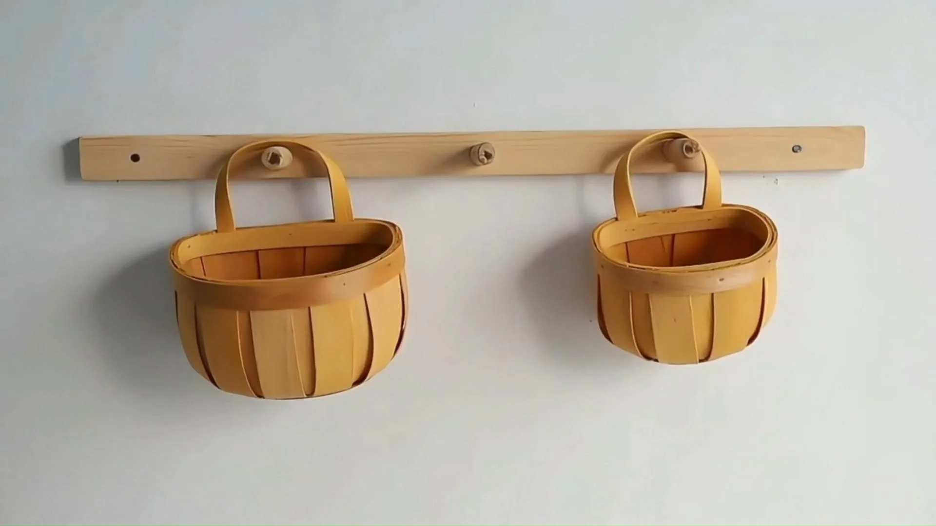 Half-round shape Wall Wooden Basket- scallions, ginger, garlic storage basket 1