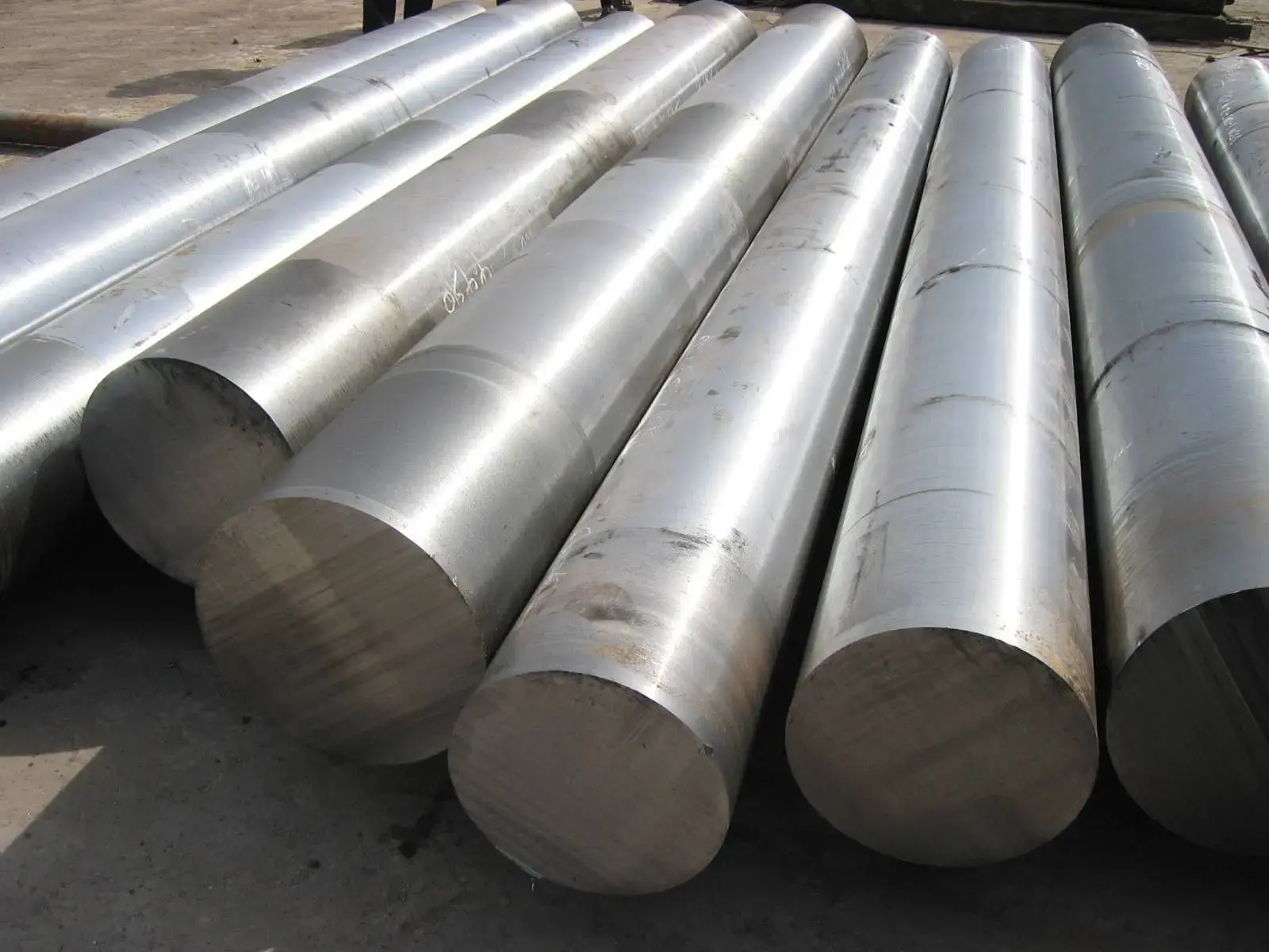 Carbon Steel Round Bar Supplier for SaleCarbon Steel Bar 4