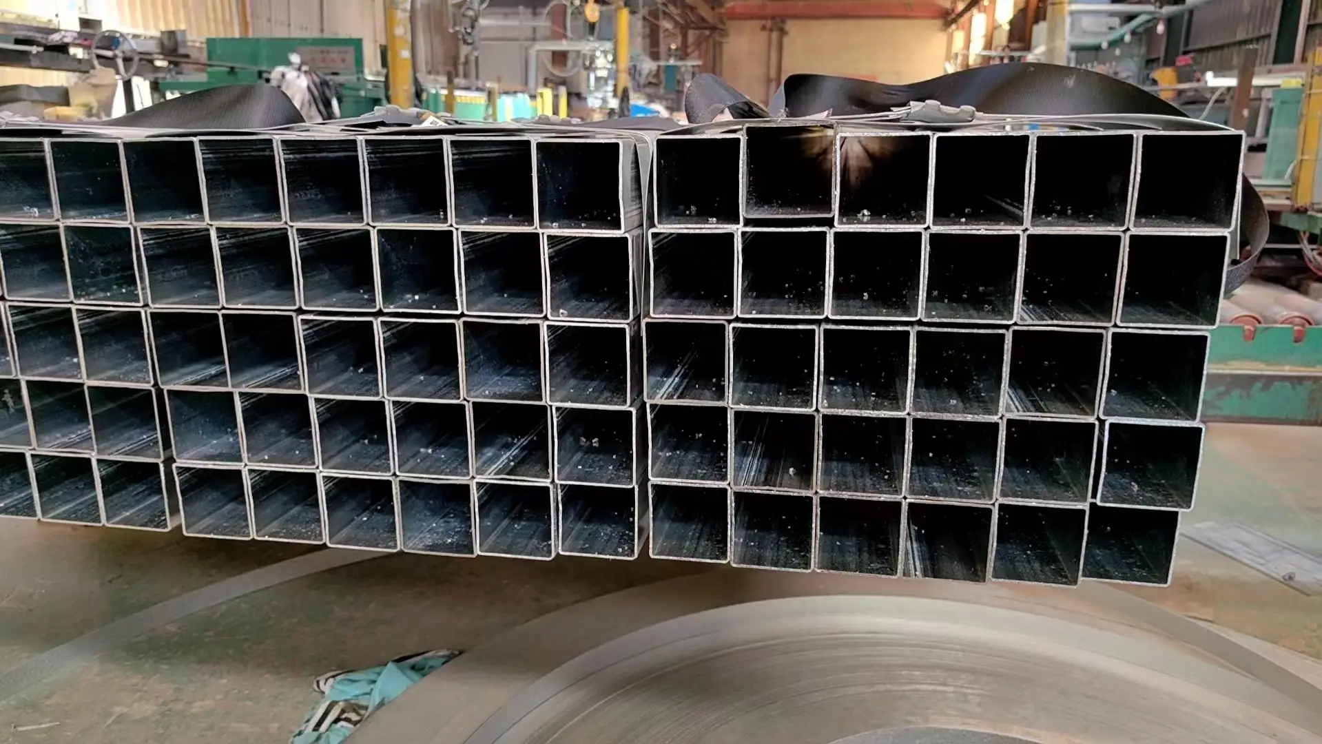 2 Square Galvanized Steel Tube ±1% Regular Spanglemade in China 6