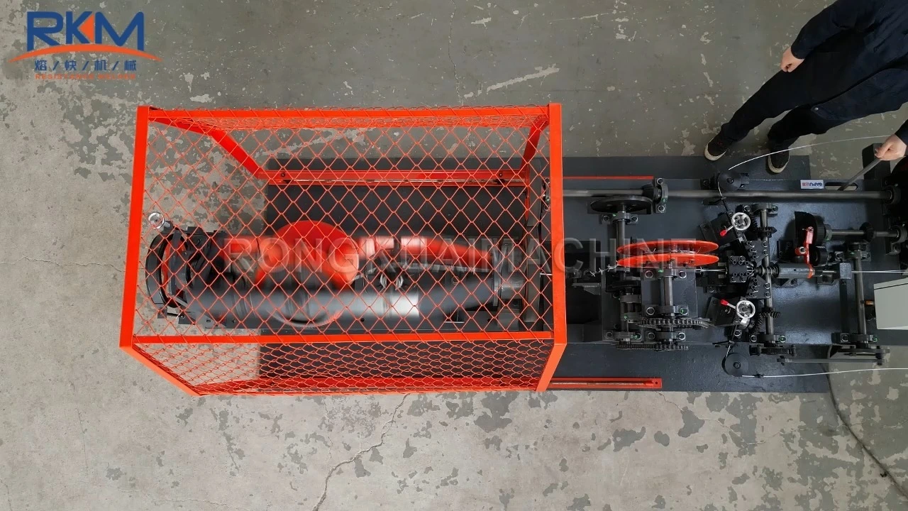 Máquina de arame farpado automático para produção de cercas de segurança 1