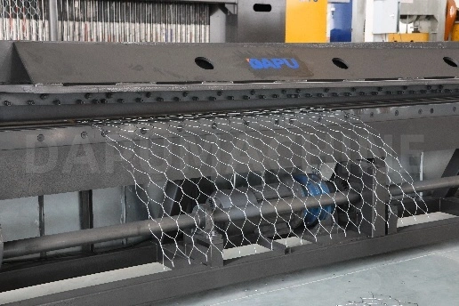 آلة GABION CNC لشبكة سداسية الأسلاك وإنتاج صندوق GABION 1