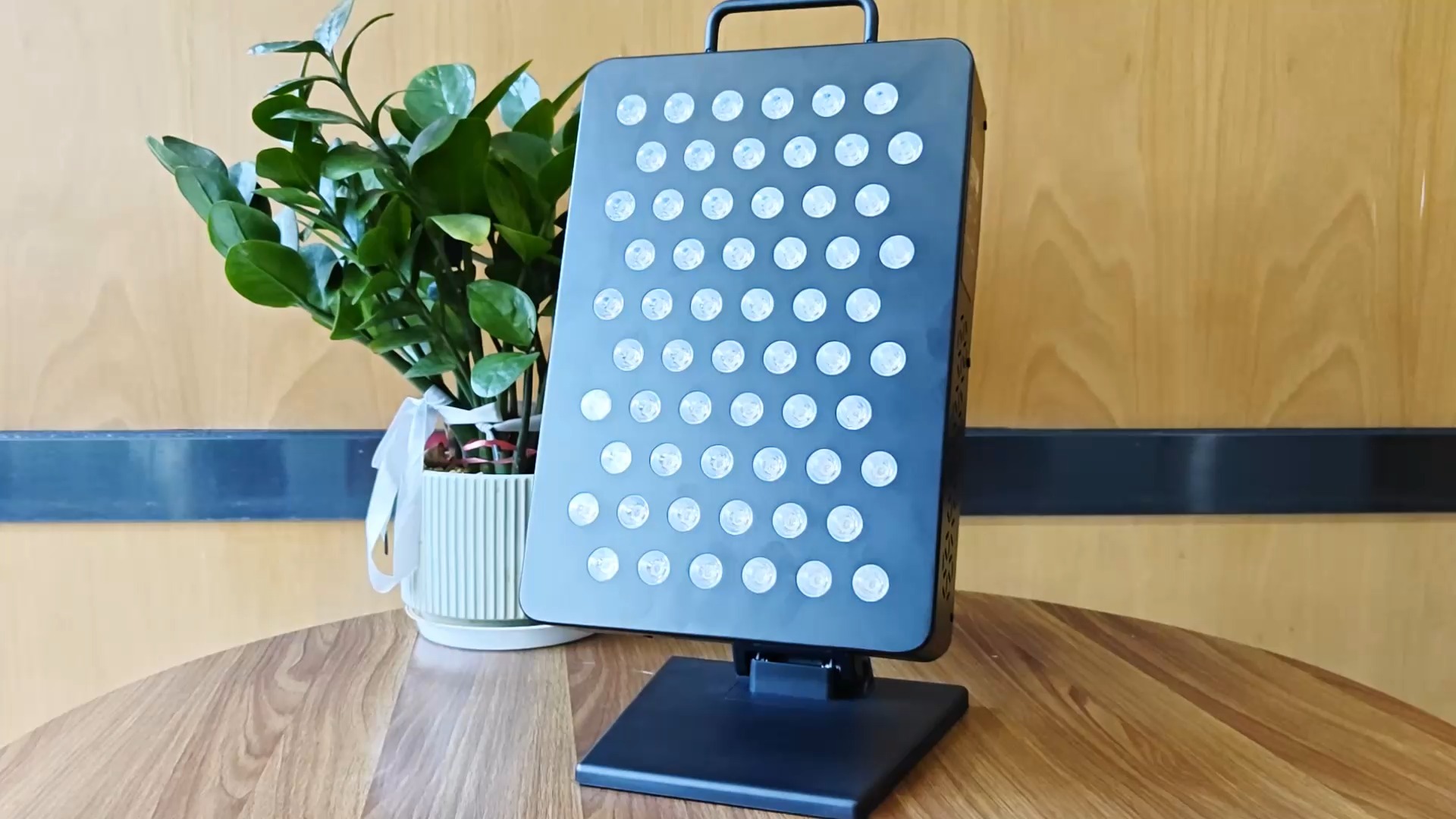 iLUXRED X300-2 Red Light Therapy Panel Red Light Panel 300W Near Infrared and Red Light Therapy Panel 1