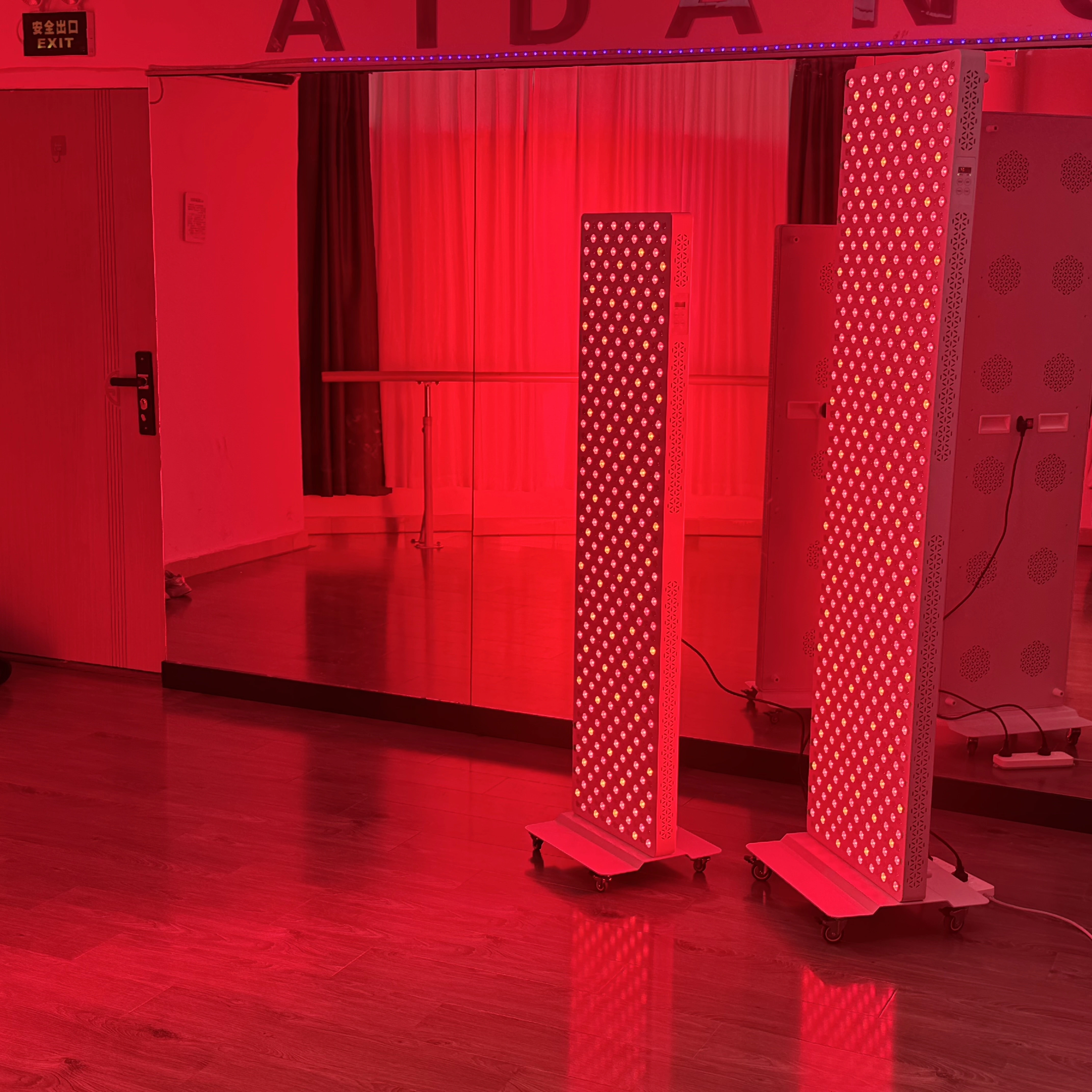 ODM Beauty High Quality Red Therapy Light Large Size Panel for Pain Relief Full Body Skin SPA 630nm 660nm 810nm 830nm 850nm 1