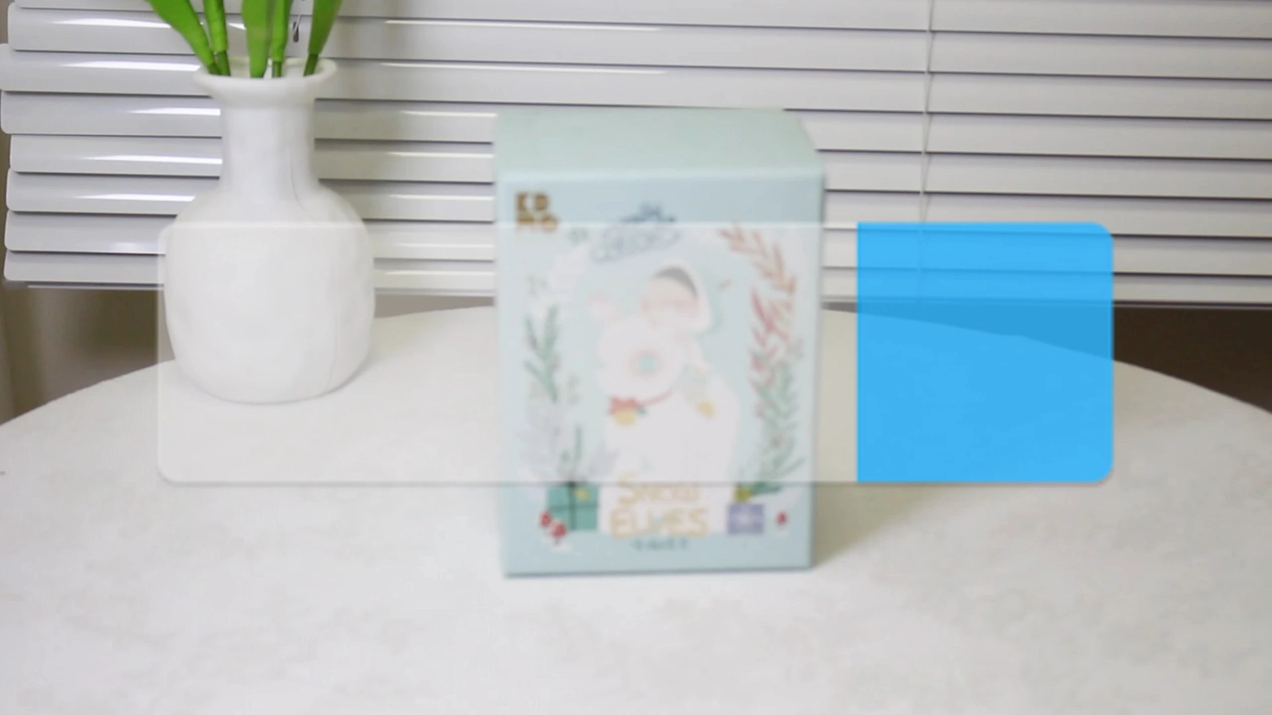 CF Eco-Friendly Paperboard Gift Snow Elves Pattern Foam Lining Closure Handle for Christmas Present Storage UV 1