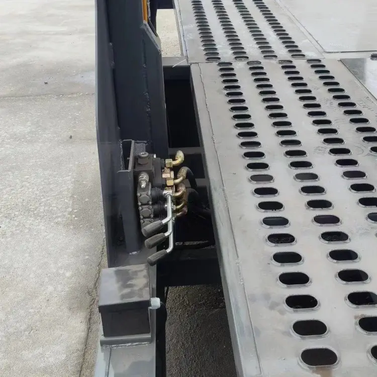 DongXu Vehicle Custom Semi Truck and Trailer >30000 Kg Custom Semi Truck and Trailermanufacturing 5