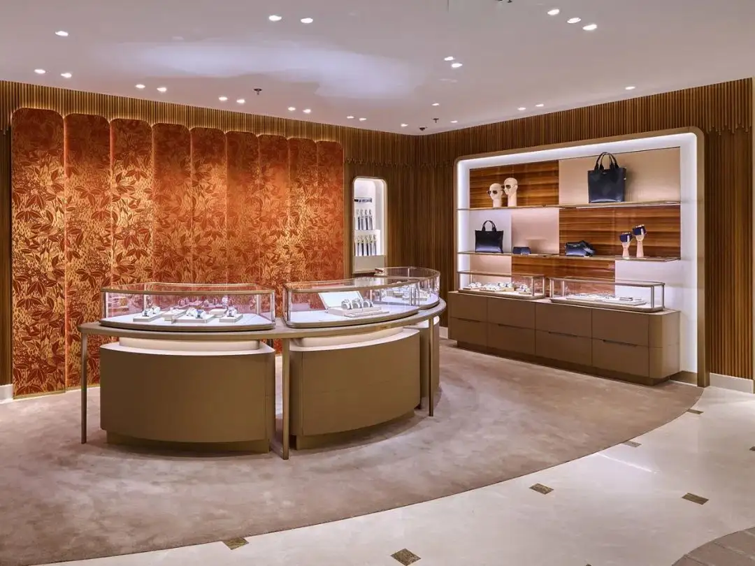Store Display Cases for Sale 3D+CAD by LUXE Showcases 2