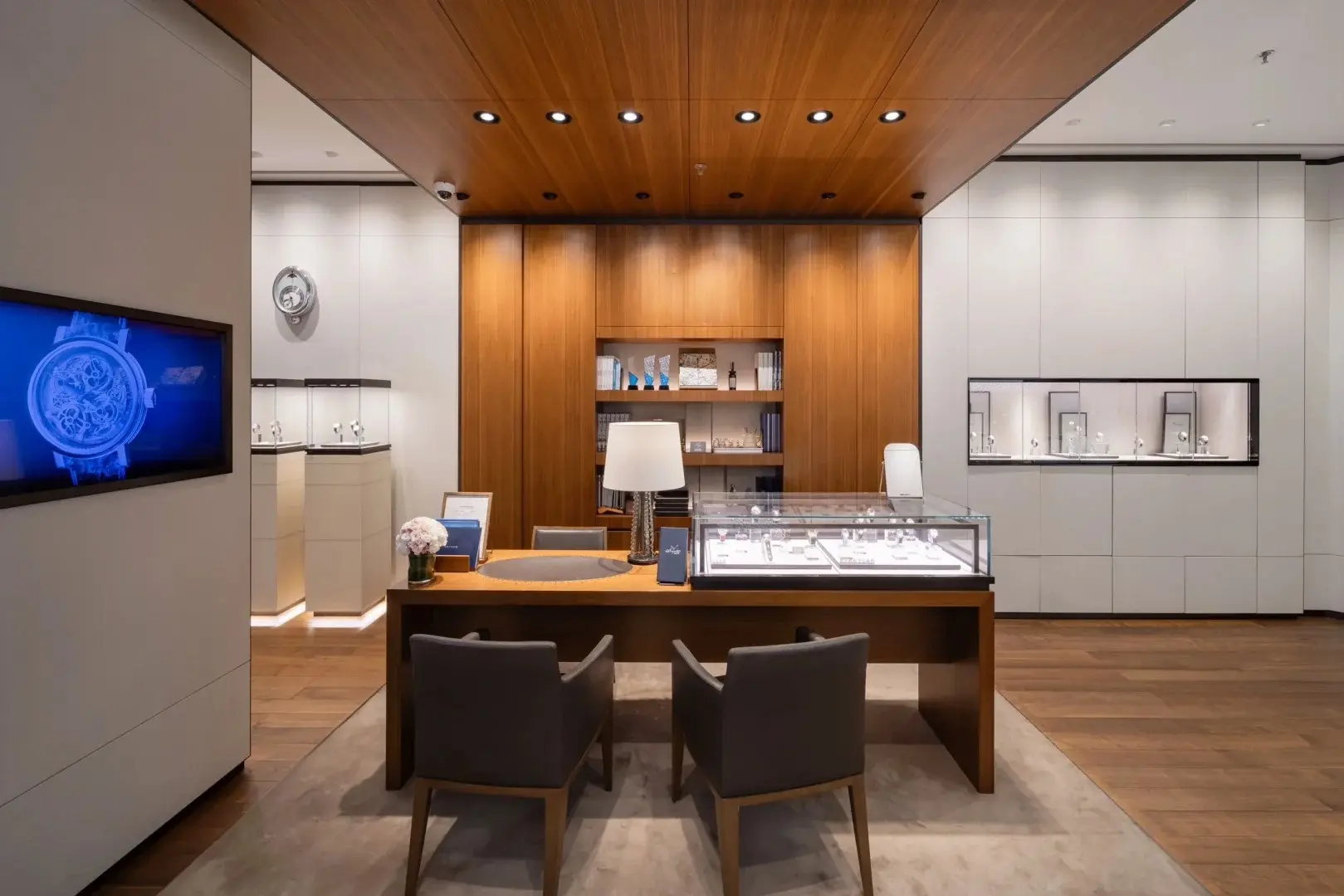 Retail Display Cabinet Retail Shop by LUXE Showcases 2
