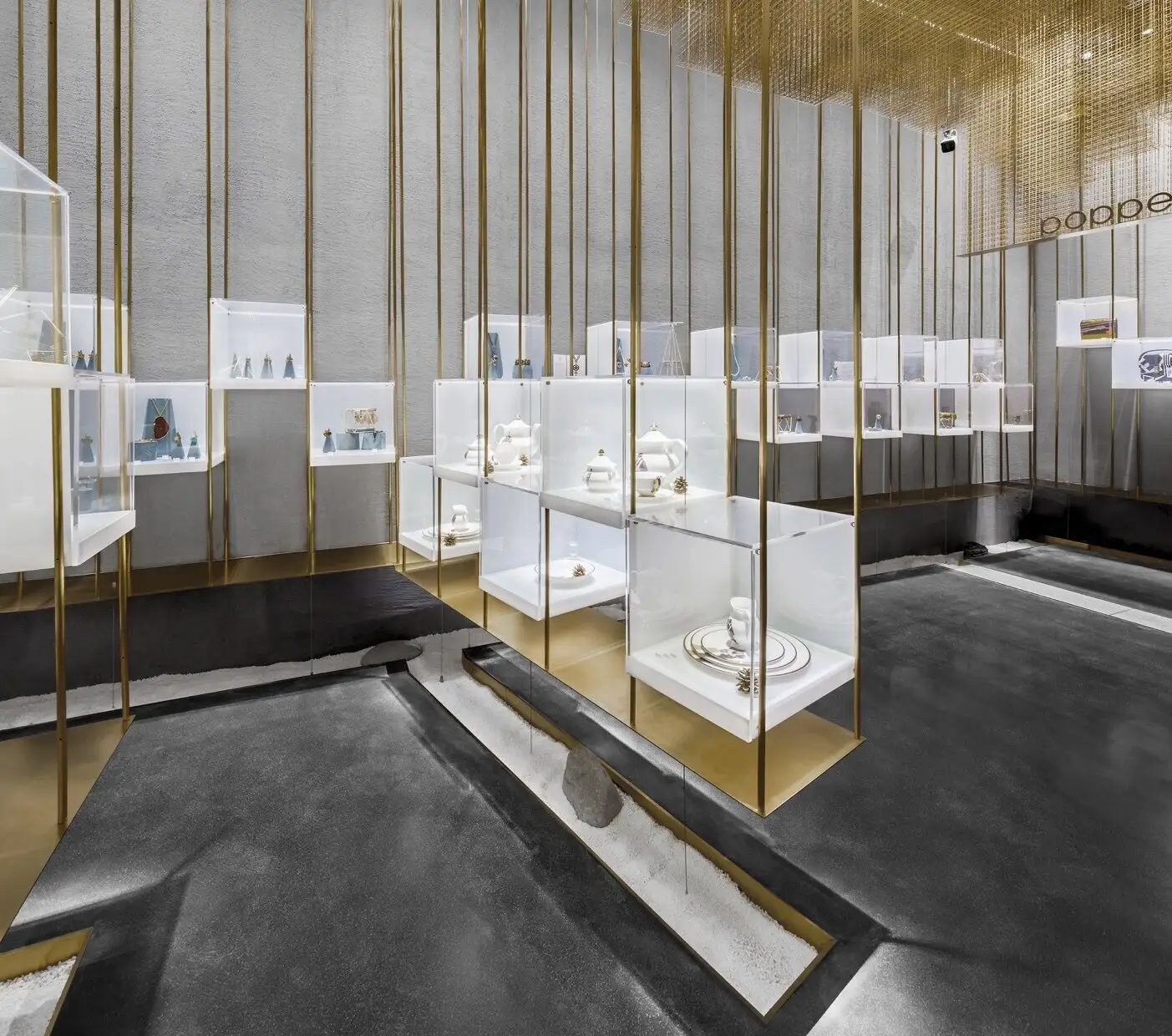 Showcasing Sparkle: The Best Jewelry Store Display Cabinets For Your Business 1