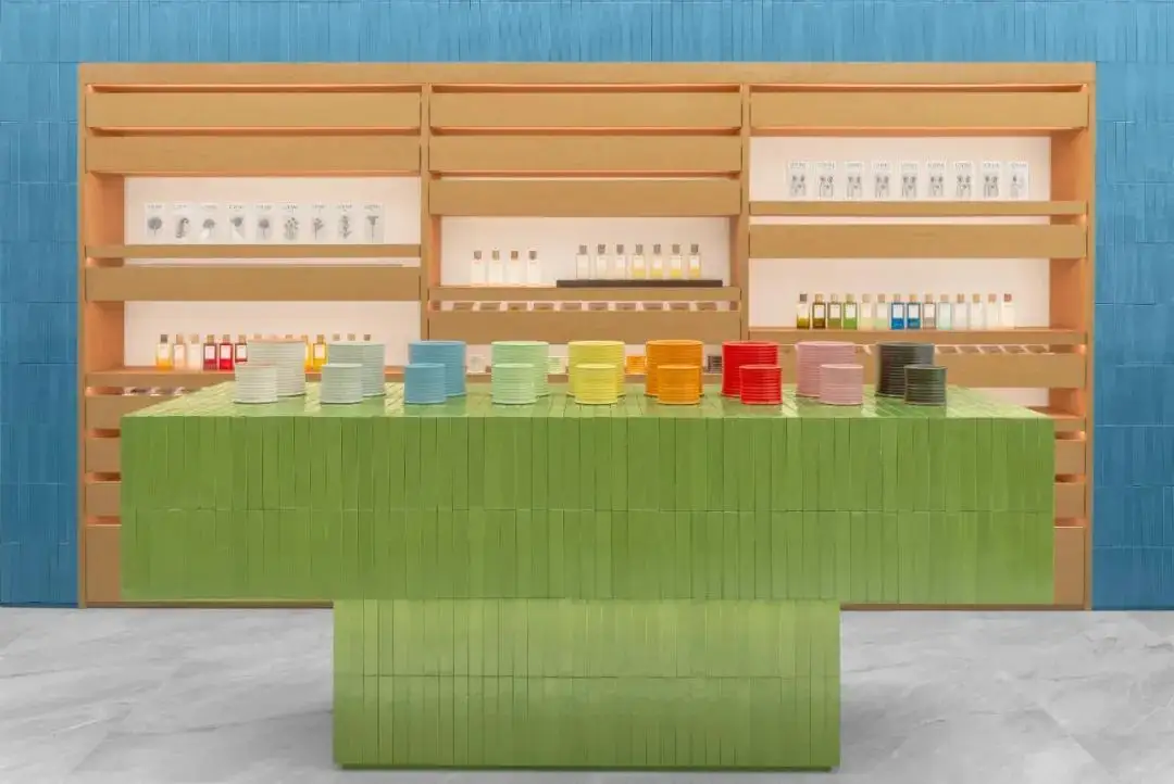 Bestvertical Glass Showcase 1.Free Design; 2.Value-added Services(provided Free Solution Concept); 3.Installation Instruction; 4. Take Measurements; 5. Professional After-sale Service Factory Direct Sale 3