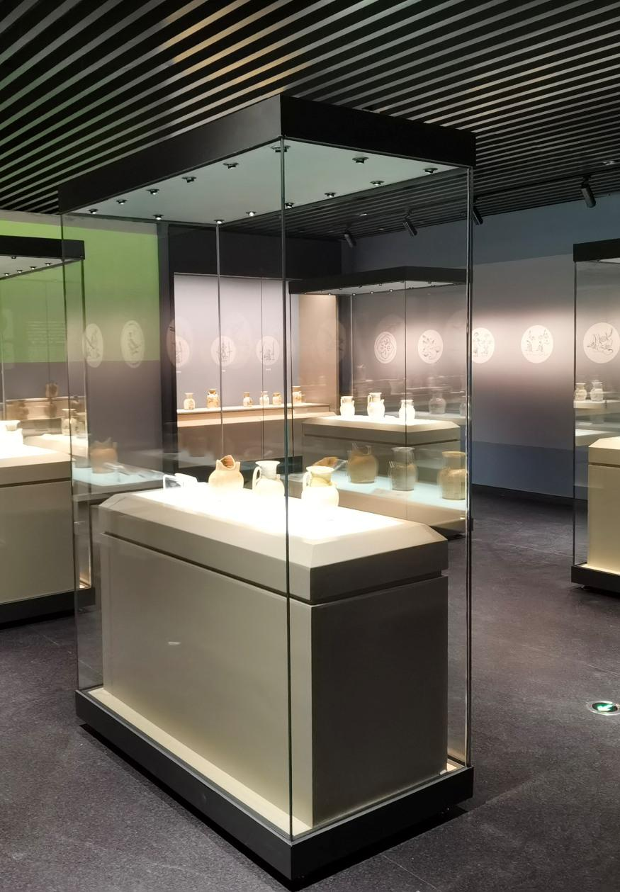 El museo personalizado exhibe vitrinas de vidrio independientes sin marco exquisitas 2