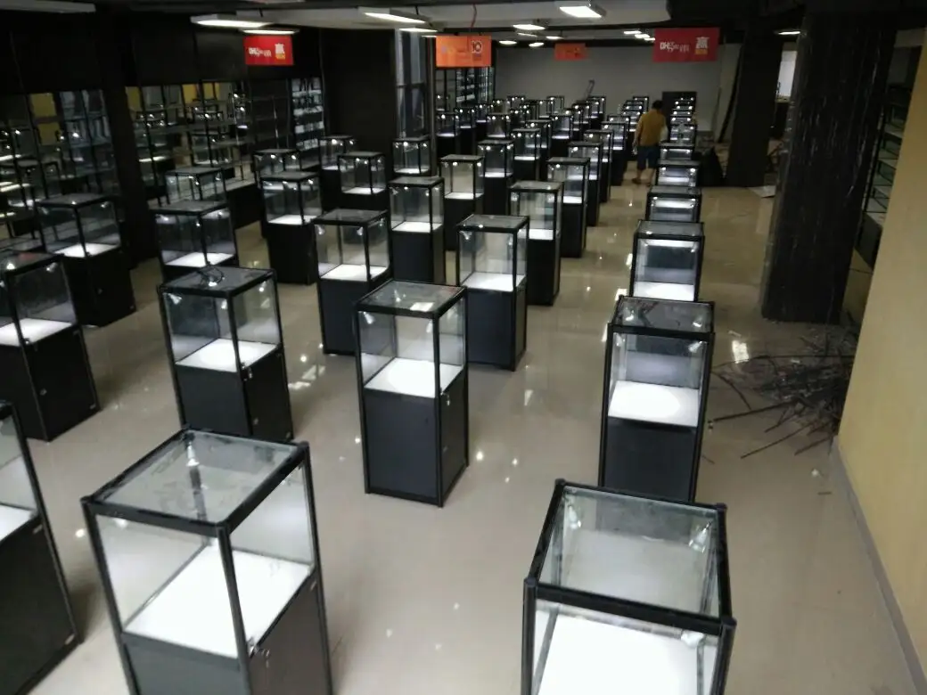Top Glass Showcase Stand Factory 5