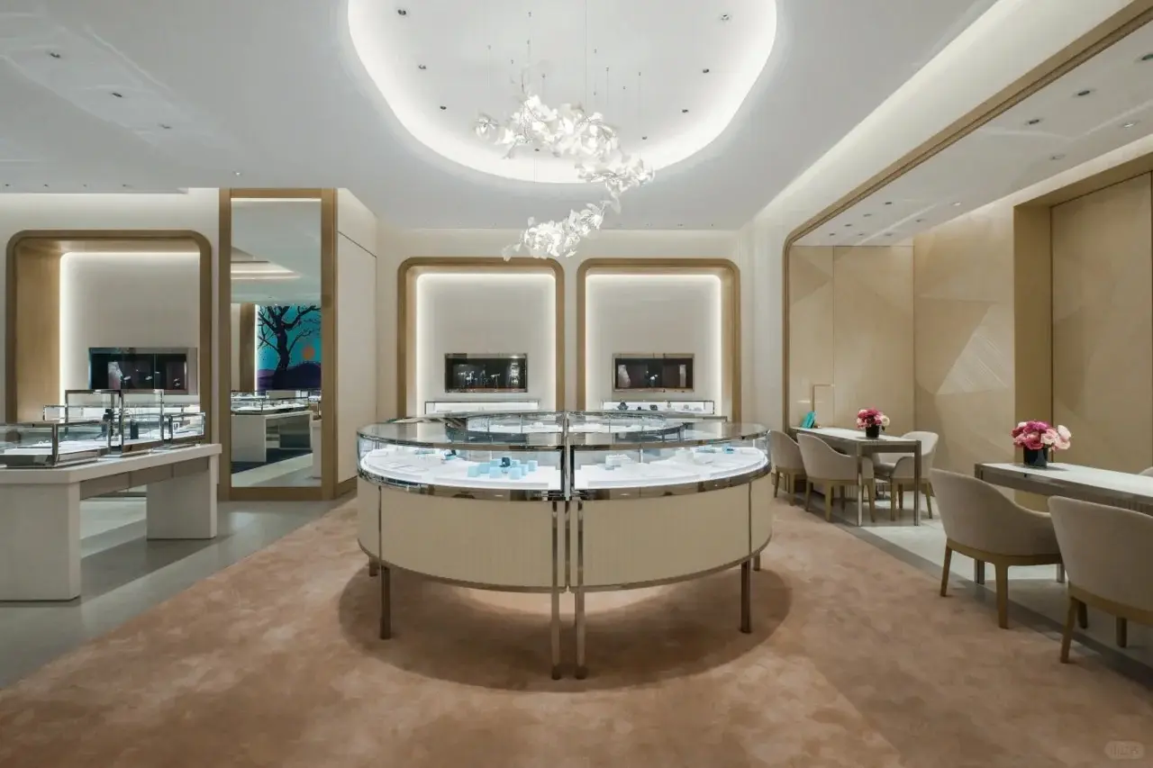 Wholesalecustom Made Jewelry Showcase 1.Free Design; 2.Value-added Services(provided Free Solution Concept); 3.Installation Instruction; 4. Take Measurements; 5. Professional After-sale Service Shopping Mall 3