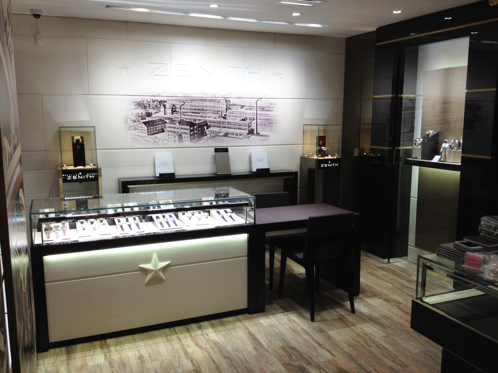 Exhibición de espectáculos de relojes de vidrio de alta gama 5
