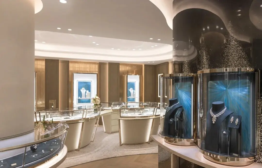 LUXE Showcases Glass Display Case R&D Designer-lighting Designer-soft Fitting Designer and Display Designer)for Sale 4