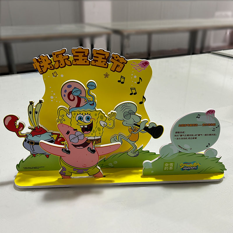 カスタムダイカット段ボール製卓上スタンド 2